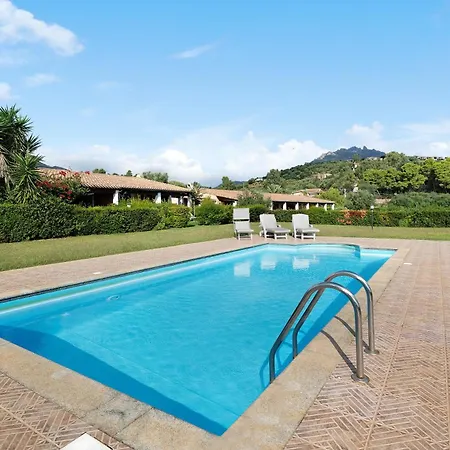 Holiday home Empatja