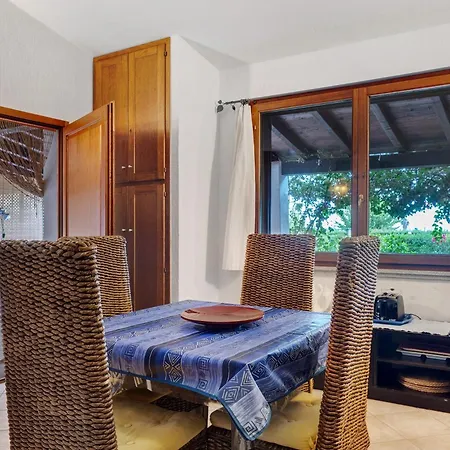 Holiday home Empatja